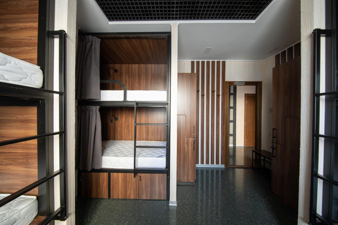 Misto Capsule Hotel Kiew Exterior foto